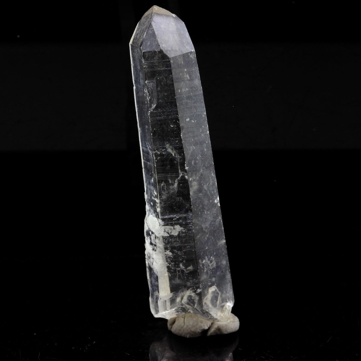 Quartz mineral. 42.27 carats. La Gardette Mine, Bourg d'Oisans, Isère, France
