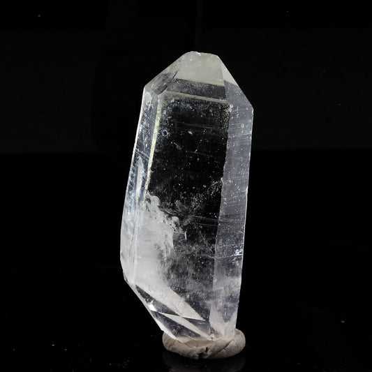 Quartz mineral. 47.95 carats. La Gardette Mine, Bourg d'Oisans, Isère, France