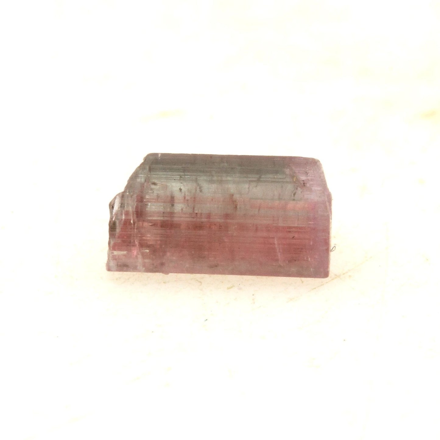 Tourmaline melon d'eau. 0.89 cts. En provenance de Paprok, Nuristan, Afghanistan
