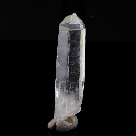 Quartz mineral. 26.85 carats. La Gardette Mine, Bourg d'Oisans, Isère, France
