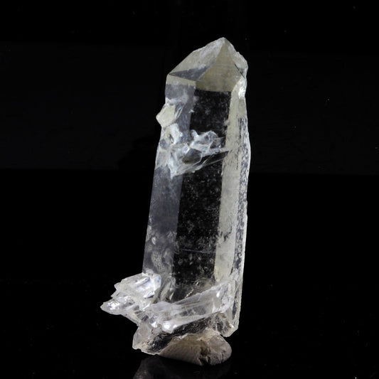 Quartz mineral. 46.26 carats. La Gardette Mine, Bourg d'Oisans, Isère, France