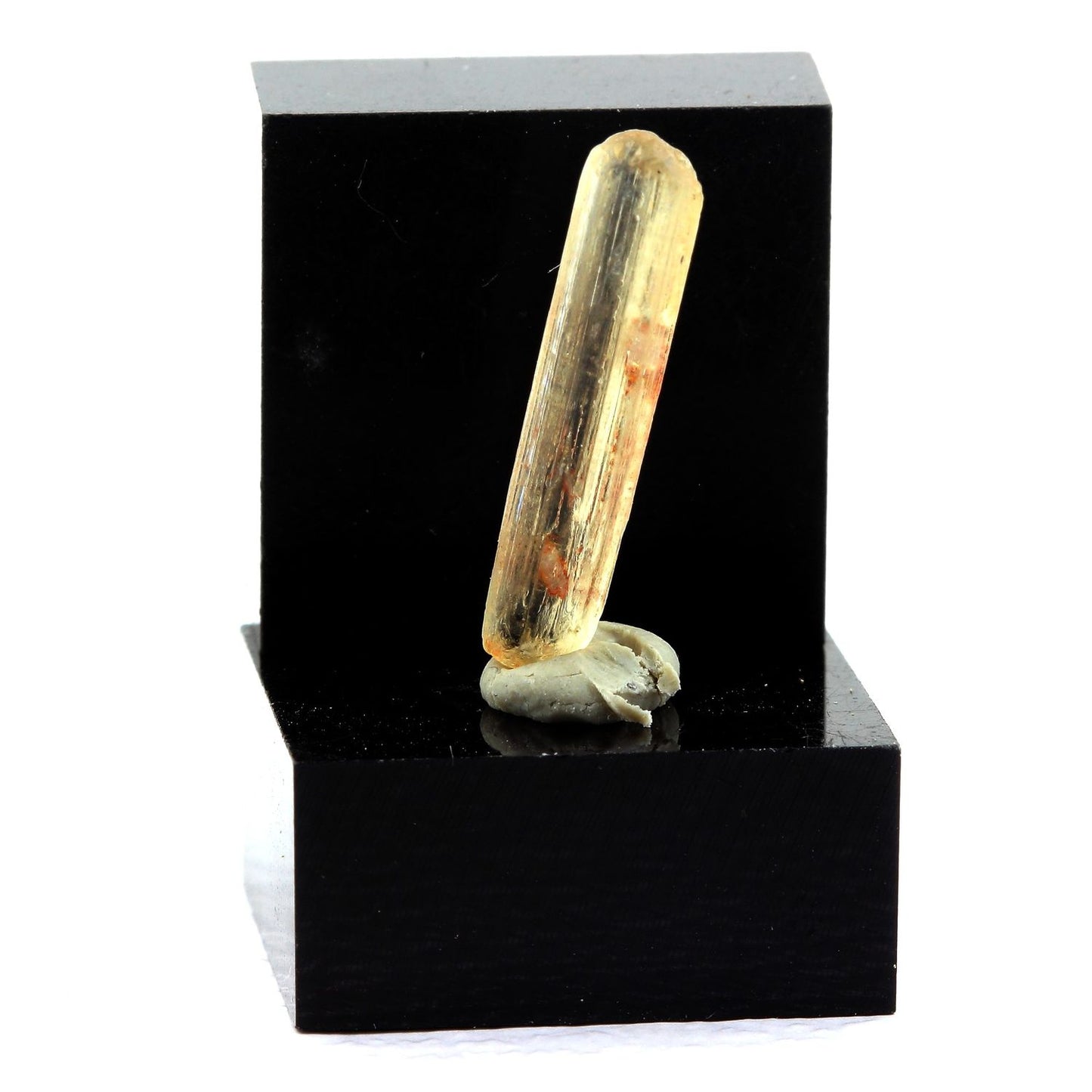 Scapolite en provenance de Mpwapwa District, Dodoma Region, Tanzanie