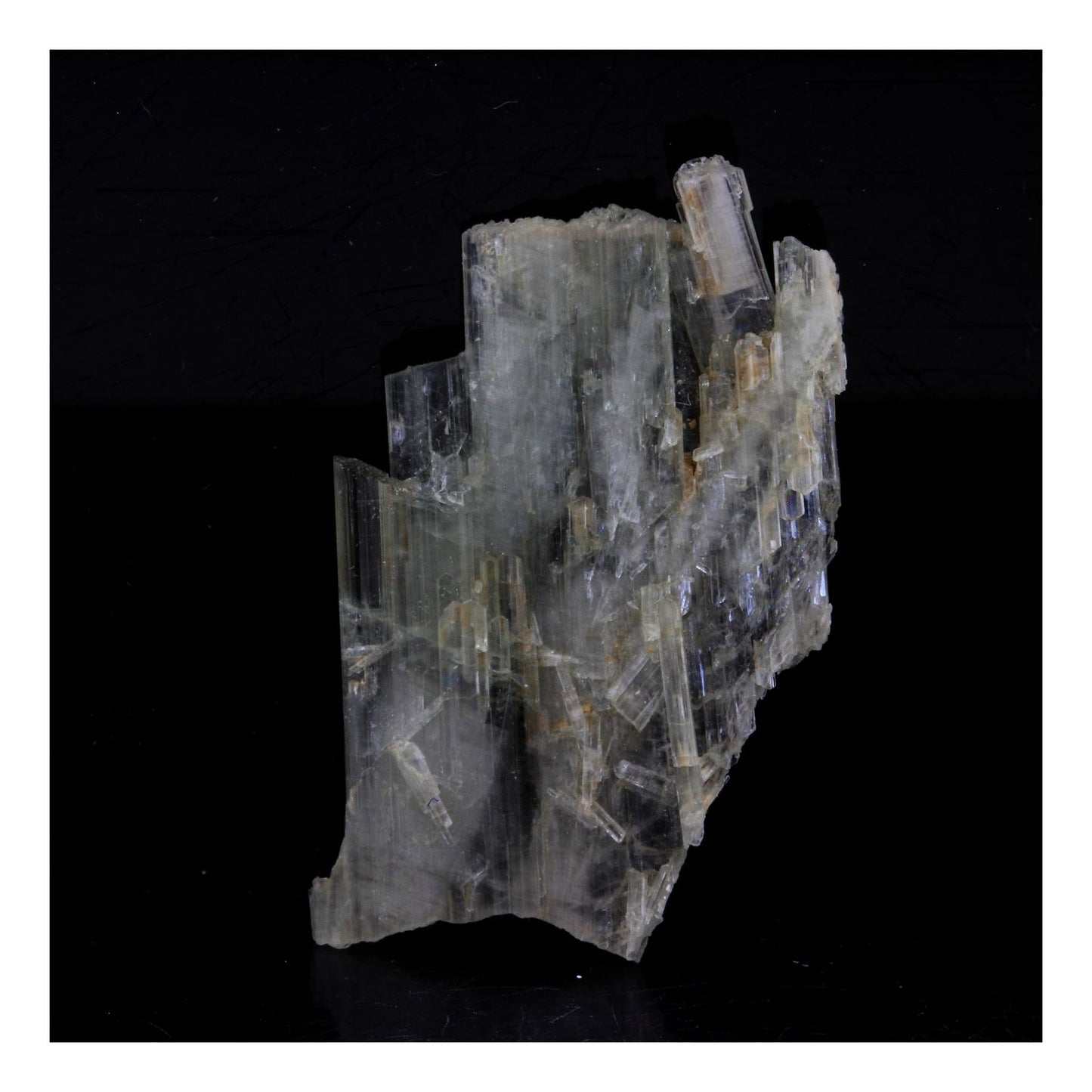 Clinozoisite. 6.0 carats. Marine de Scala, Canari, Haute-Corse, France
