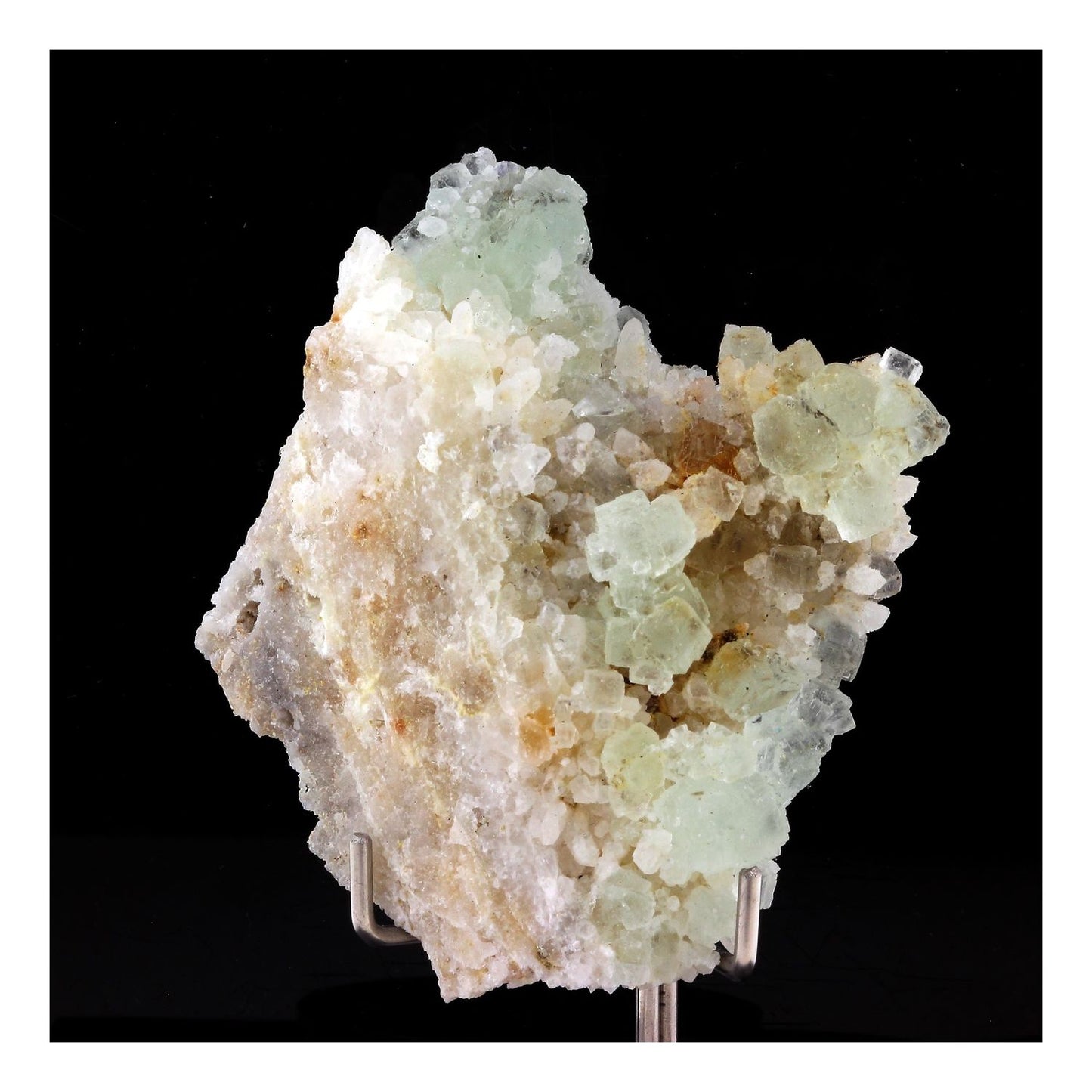 Fluorite. 232.0 carats. Hardy Mine, Black Mountains, Arizona, USA