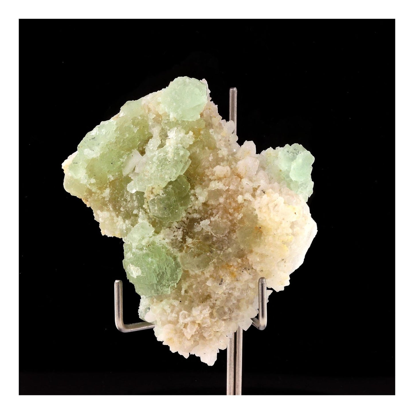 Fluorite. 393.5 carats. Hardy Mine, Black Mountains, Arizona, USA