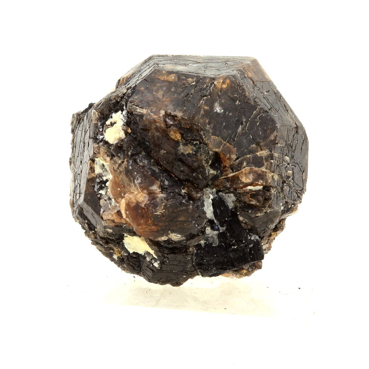 Grenat + Tourmaline. 177.5 carats. Sahanivotry Manandona, Madagascar