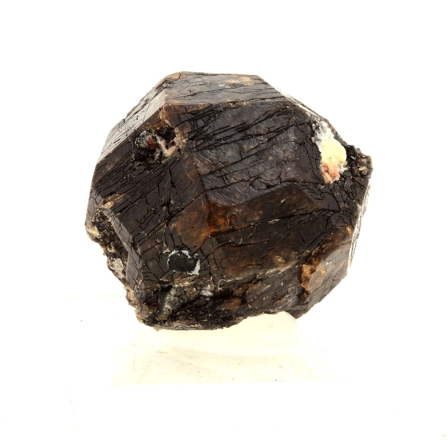 Grenat + Tourmaline. 177.5 carats. Sahanivotry Manandona, Madagascar
