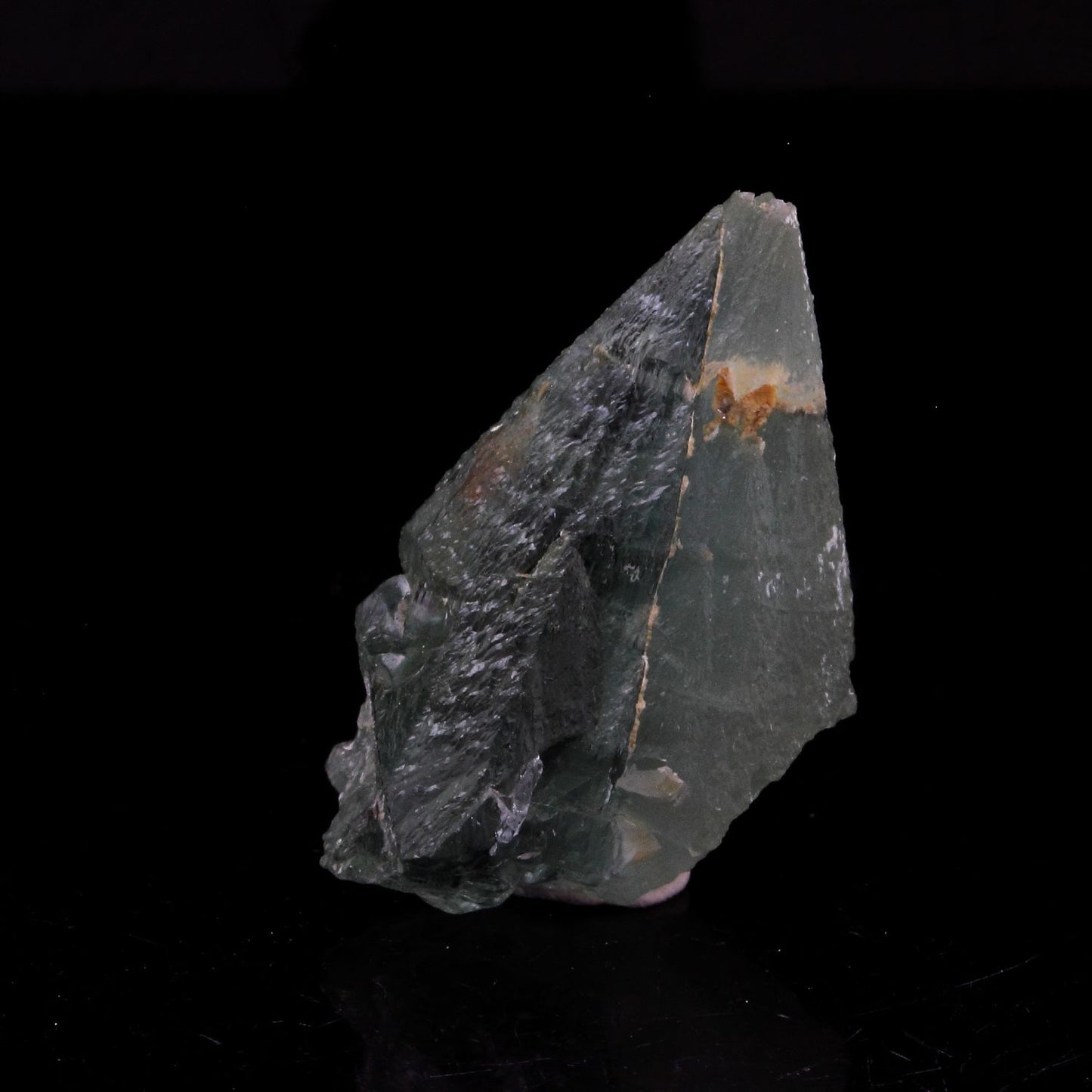 Beryl (etched). 17.06 carats. Sahatany Valley, Ibity, Madagascar