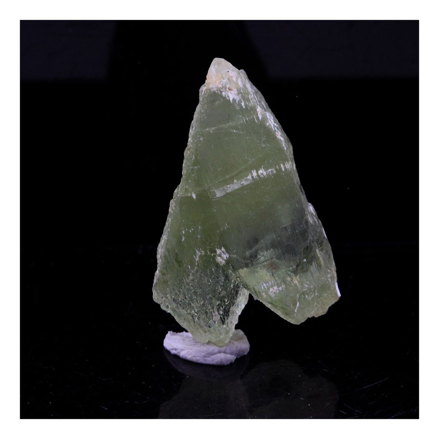 Beryl (etched). 25.78 carats. Sahatany Valley, Ibity, Madagascar