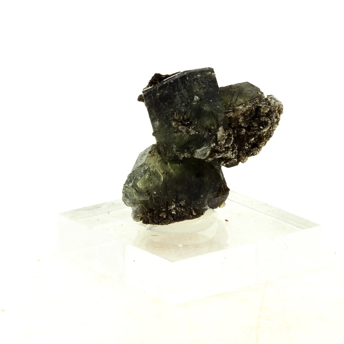 Apatite + Muscovite. 27.13 carats. Panasqueira Mines, Covilhã, Portugal