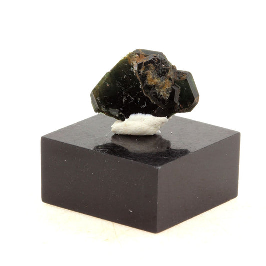 Clinochlore. 2.49 carats. Rocher de Farinole, Olmeta-di-Capocorso, Haute-Corse, France