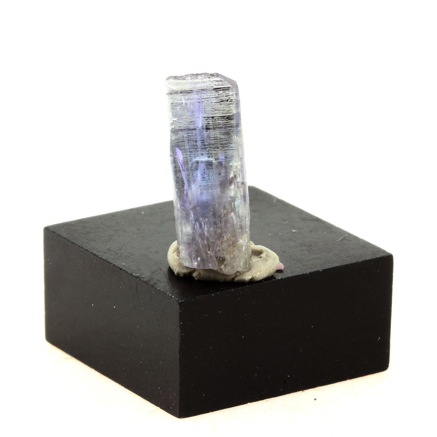 Tanzanite. 4.64 carats. En provenance de Merelani Hills (Mererani), Lelatema Mts, Arusha, Tanzanie