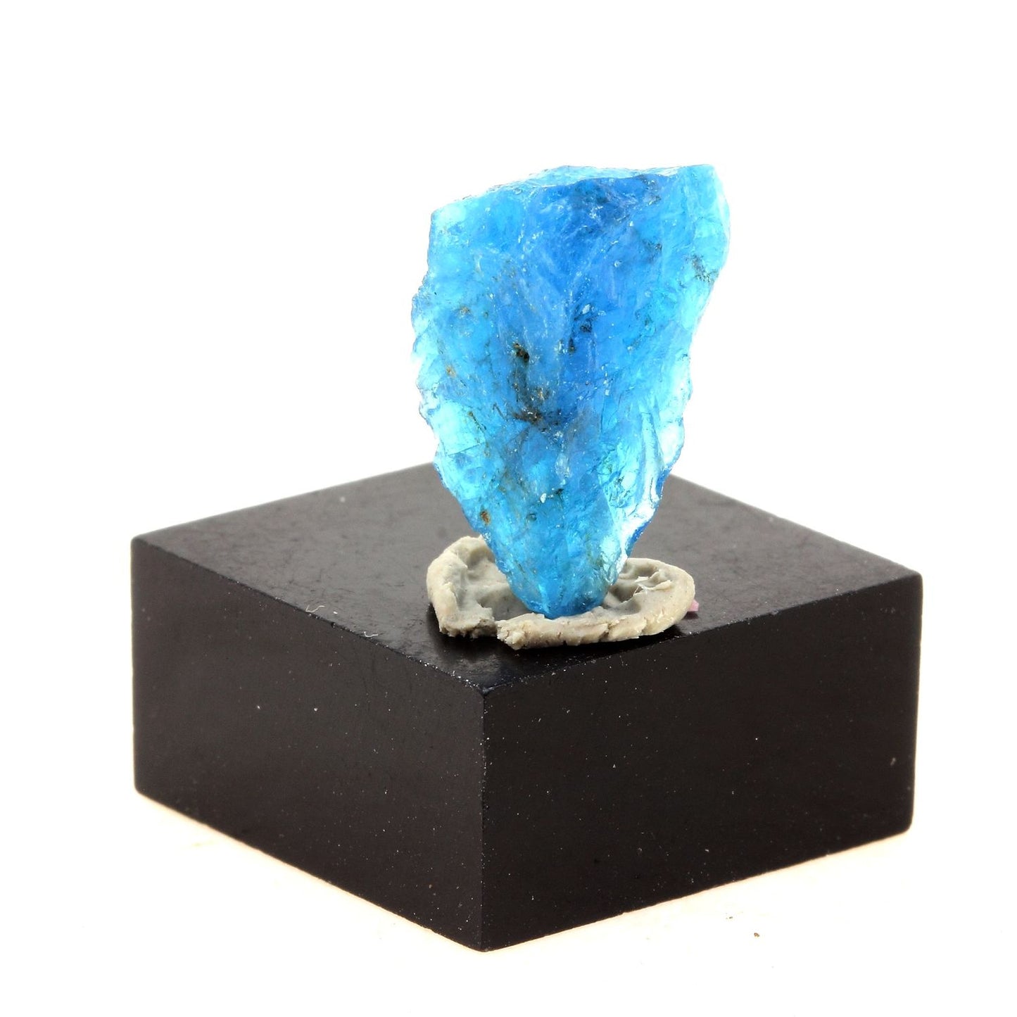 Apatite bleu neon en provenance de Norcross-Madagascar Apatite Mine, Isoanala, Betroka, Anosy, Madagascar