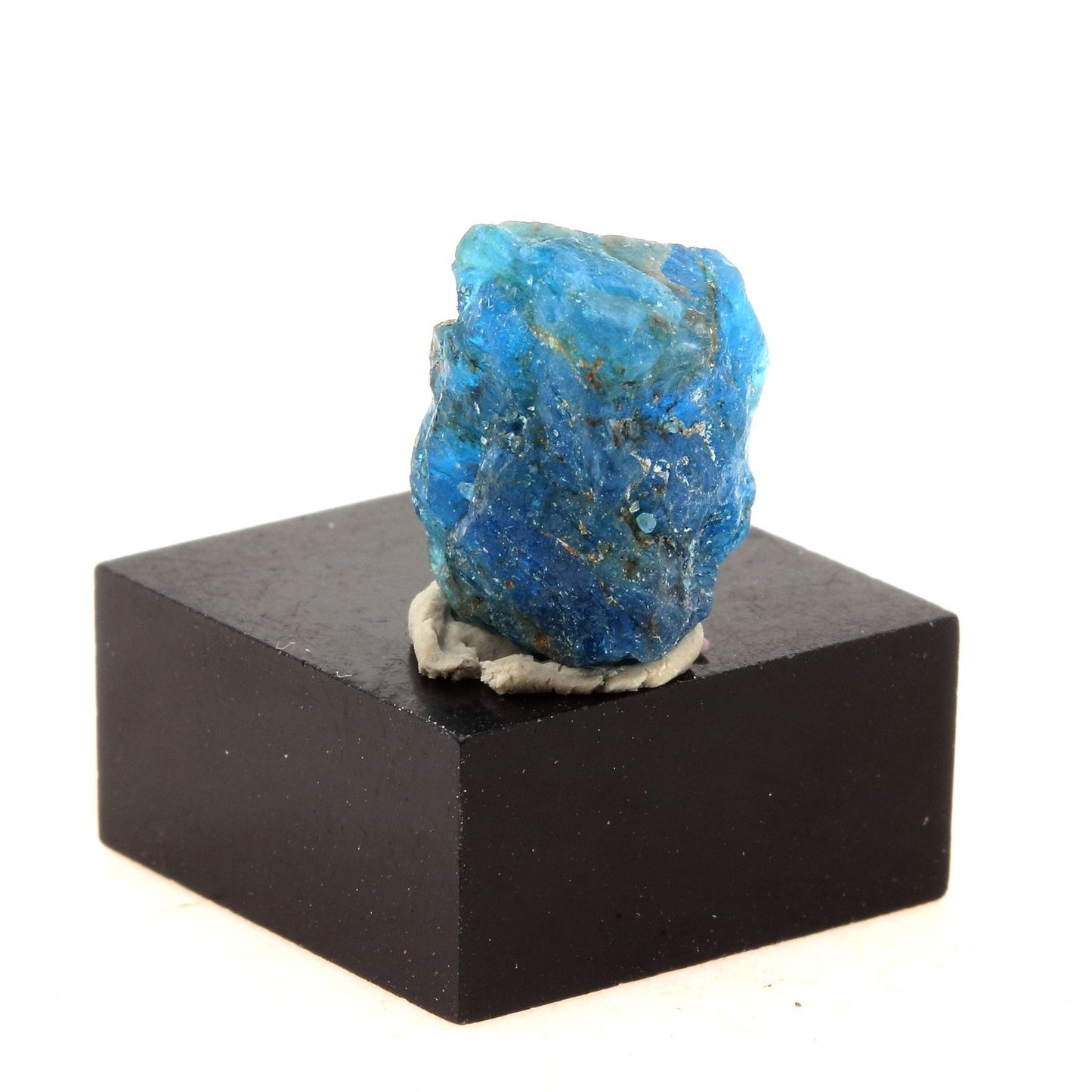 Apatite bleu neon en provenance de Norcross-Madagascar Apatite Mine, Isoanala, Betroka, Anosy, Madagascar