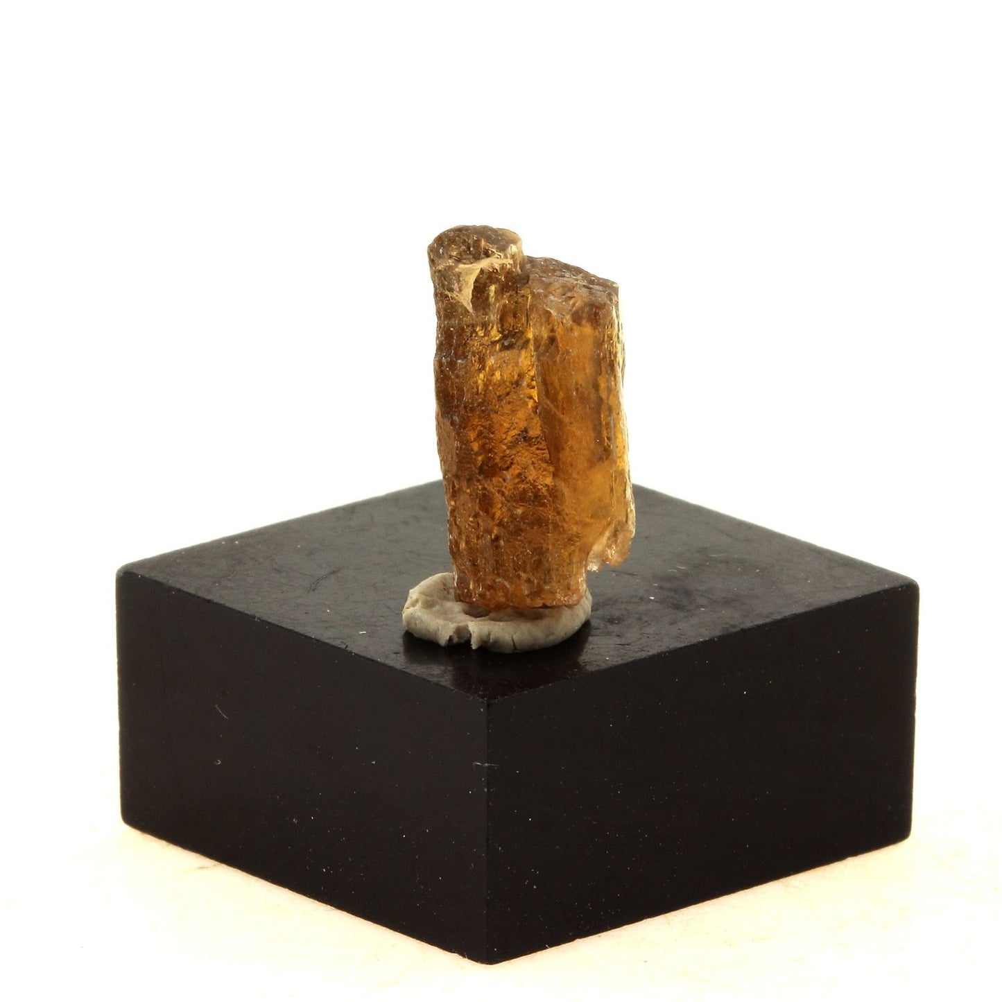 Enstatite. 5.42 carats. Kilosa District, Morogoro Region, Tanzanie
