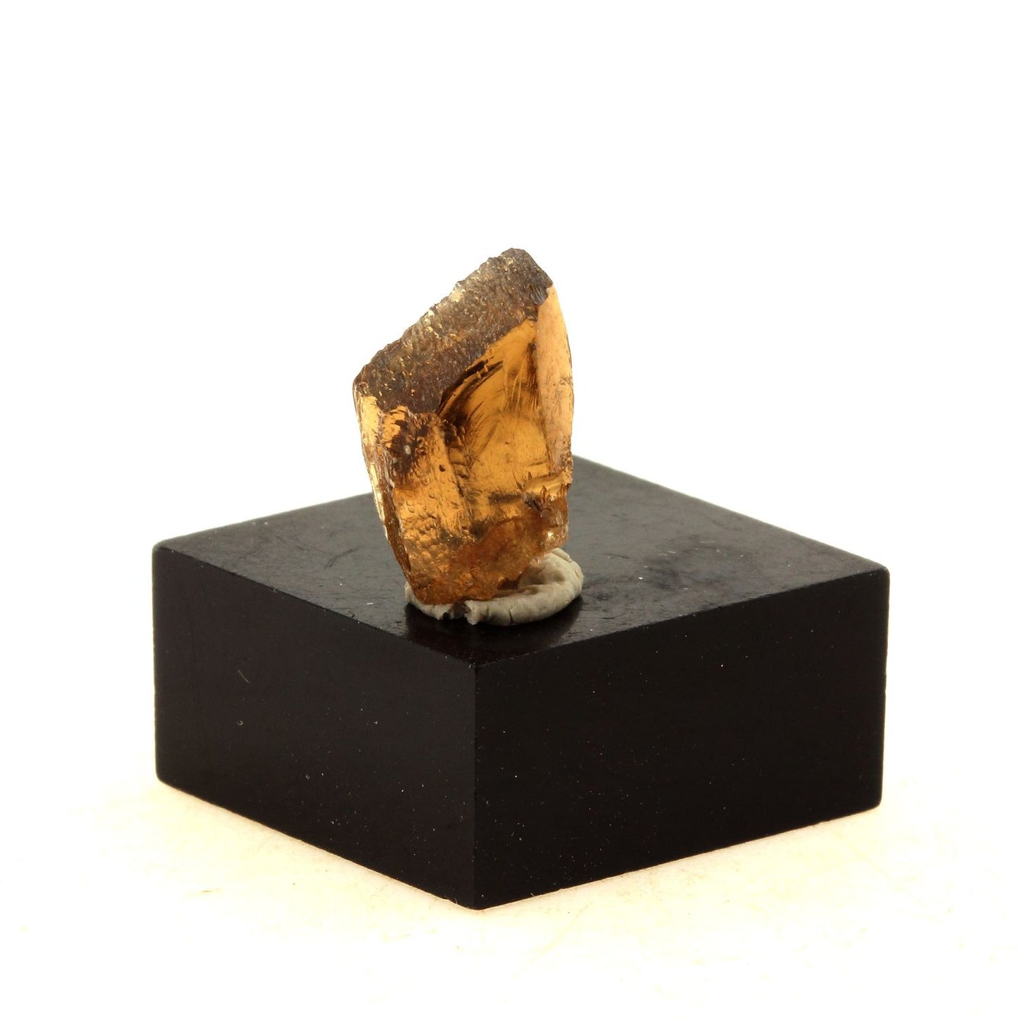 Enstatite. 4.16 carats. Kilosa District, Morogoro Region, Tanzanie