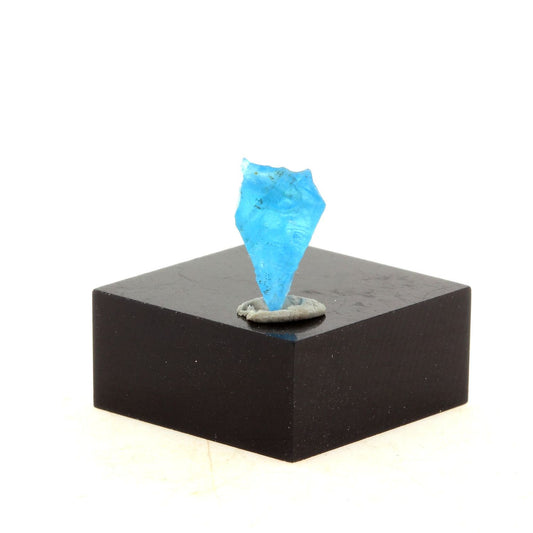 Apatite bleu neon. 2.70 carats. Betroka, Anosy, Madagascar