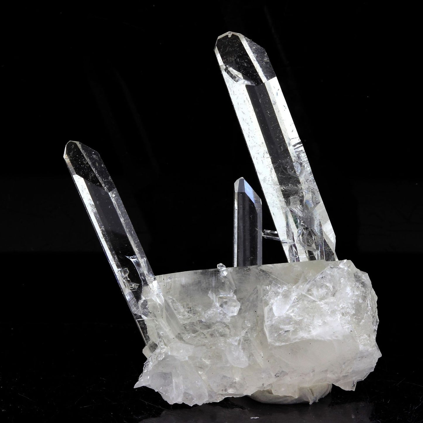 Quartz + Chalcopyrite. 78.0 carats. La Gardette Mine, Bourg d'Oisans, Isère, France