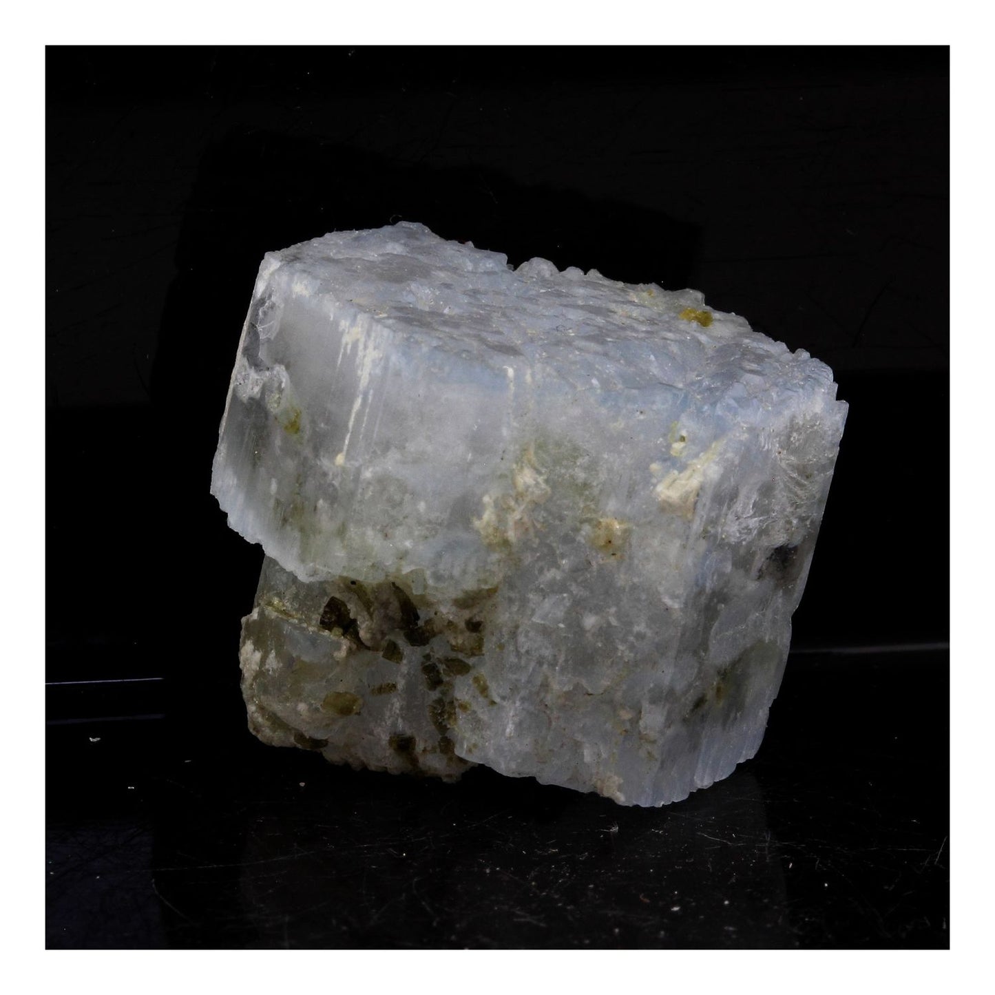 Alkali-beryl. 84.5 carats. En provenance de Deo Darrah, Kuran Wa Munjan District, Badakhshan, Afghanistan
