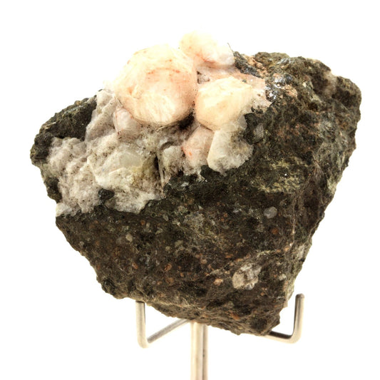 Analcime. 326.5 carats. Steinberg, Feldbach, Styria, Autriche