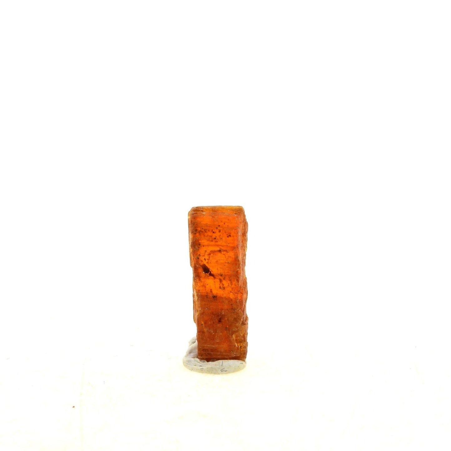 Cyanite orange. 3.43 carats. Sangulungulu Hill, Loliondo, Tanzanie