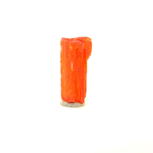 Crocoite. 1.82 carats. Adelaide Mine, Tasmania, Australie