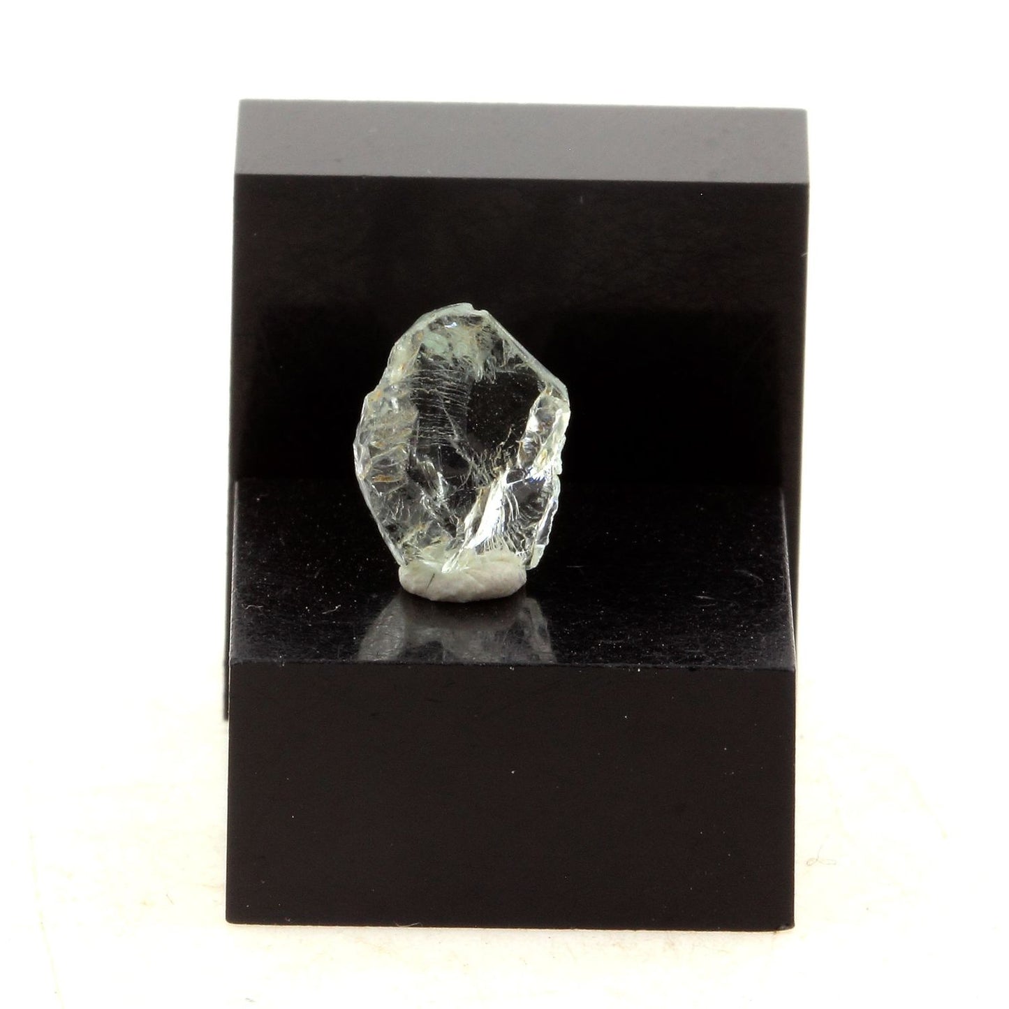Beryl. 1.62 carats. Lake Manyara, Arusha Region, Tanzanie