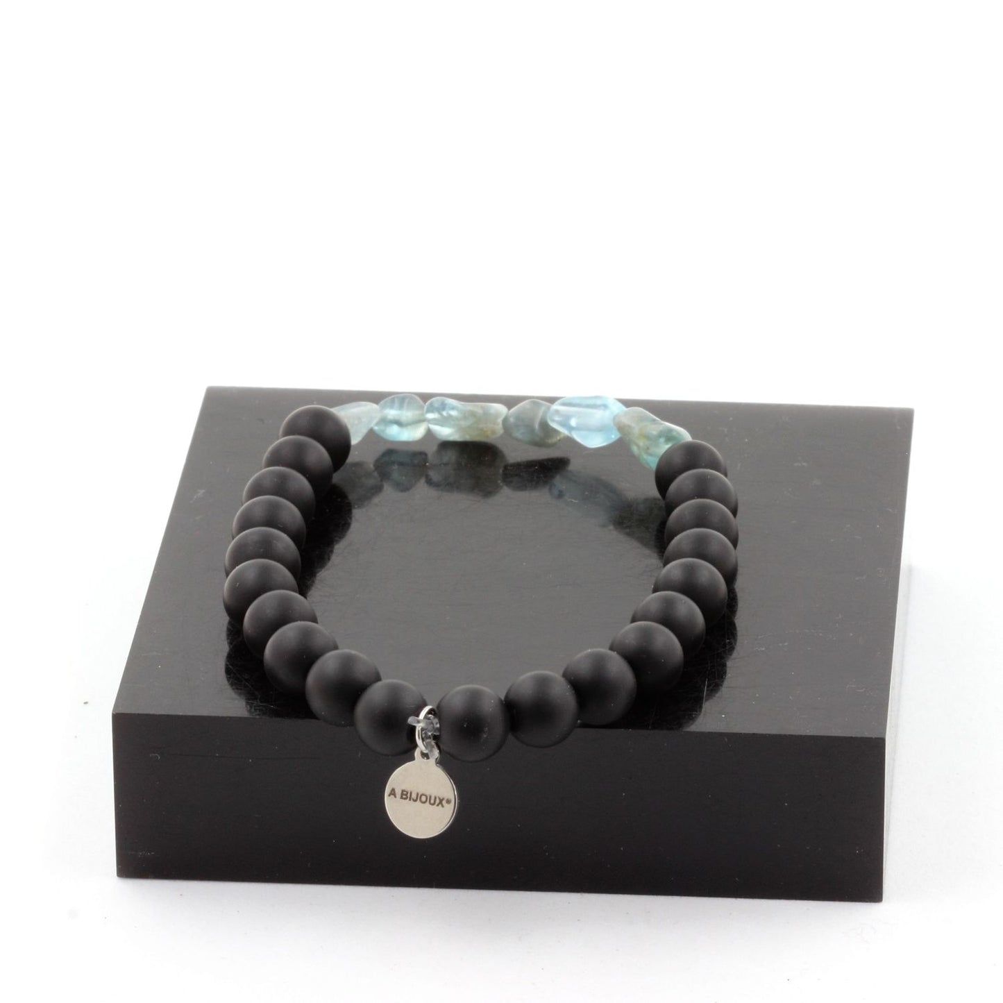 Apatite du Brésil + Perles Onyx noir mat. Bracelet en Perles naturelles