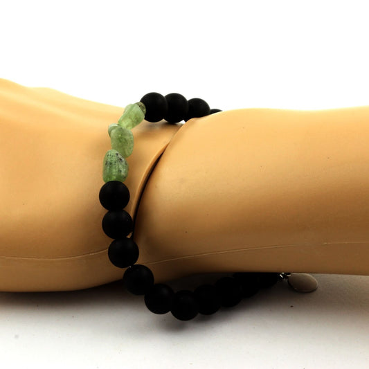 Apatite verte de Madagascar + Perles Onyx noir mat. Bracelet Perles
