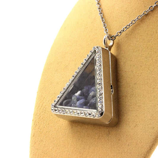 Collier Benitoite brut modèle triangle