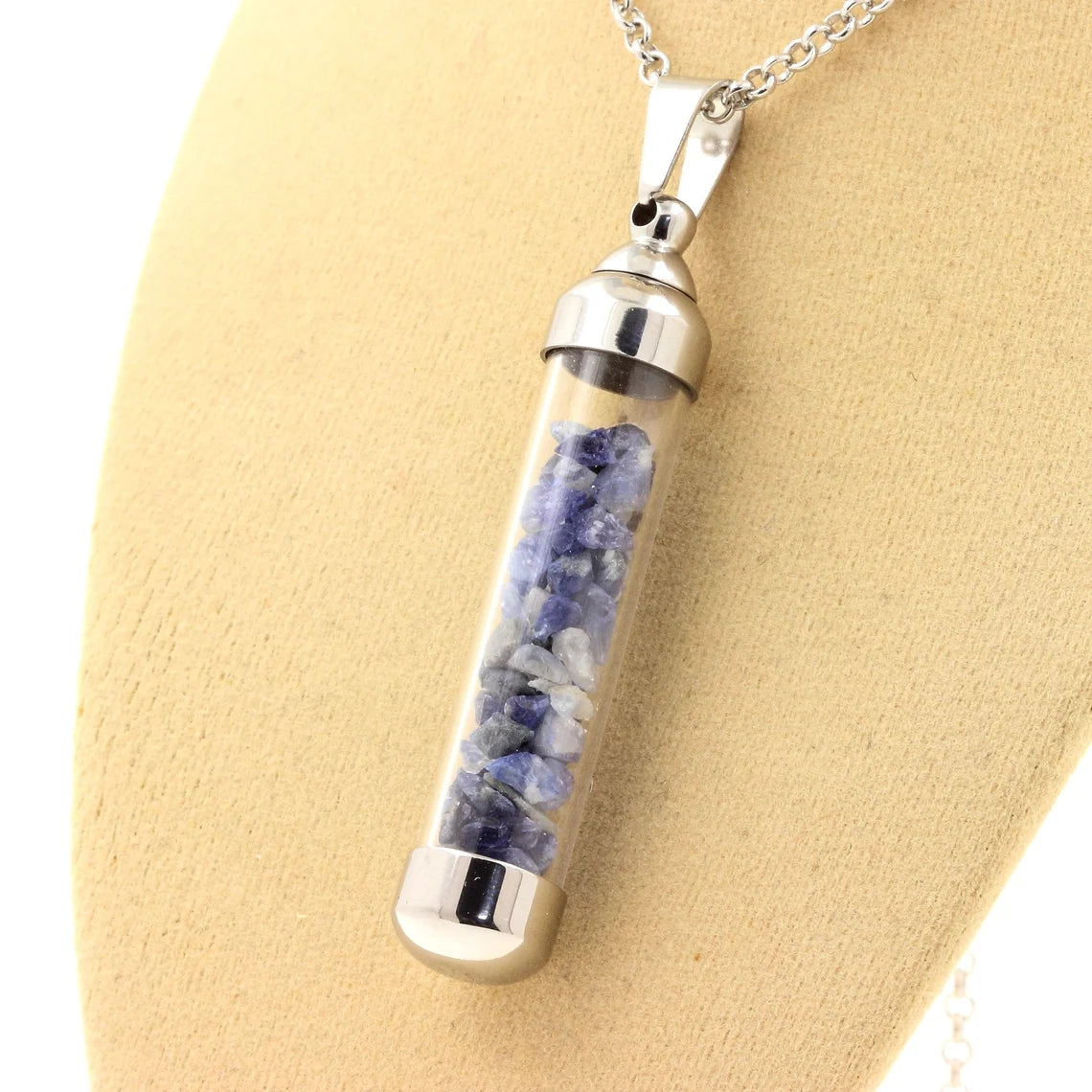 Collier Benitoite brut modèle tube 50 mm