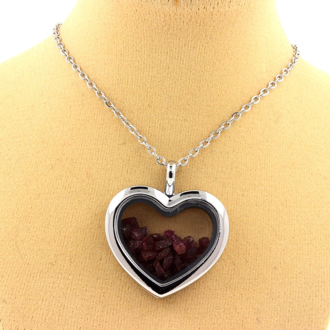 Collier Rubis naturels modèle coeur