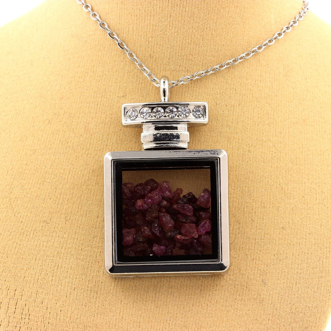 Collier Rubis naturels modèle flacon