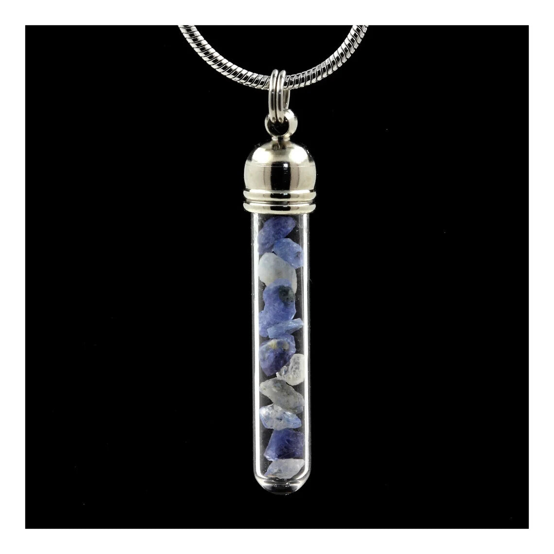 Collier Benitoite brut modèle tube