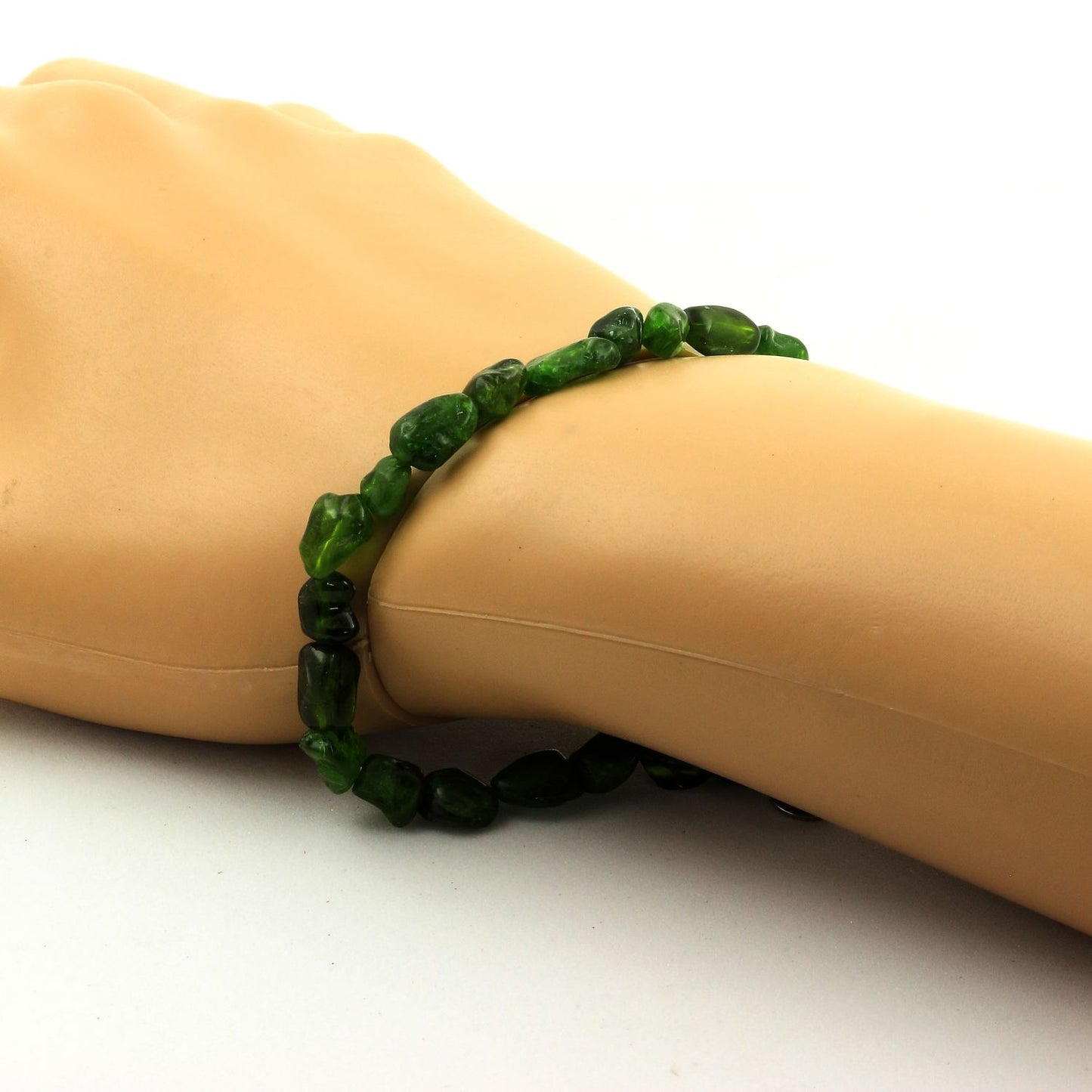 Diopside du Brésil. Bracelet en Perles naturelles