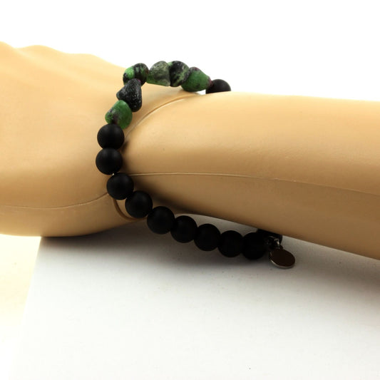 Epidote de Birmanie + Perles Onyx noir mat. Bracelet en Perles naturelles