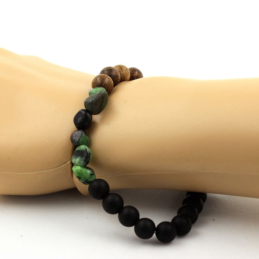 Epidote de Birmanie + Perles Onyx noir mat + bois. Bracelet Perles