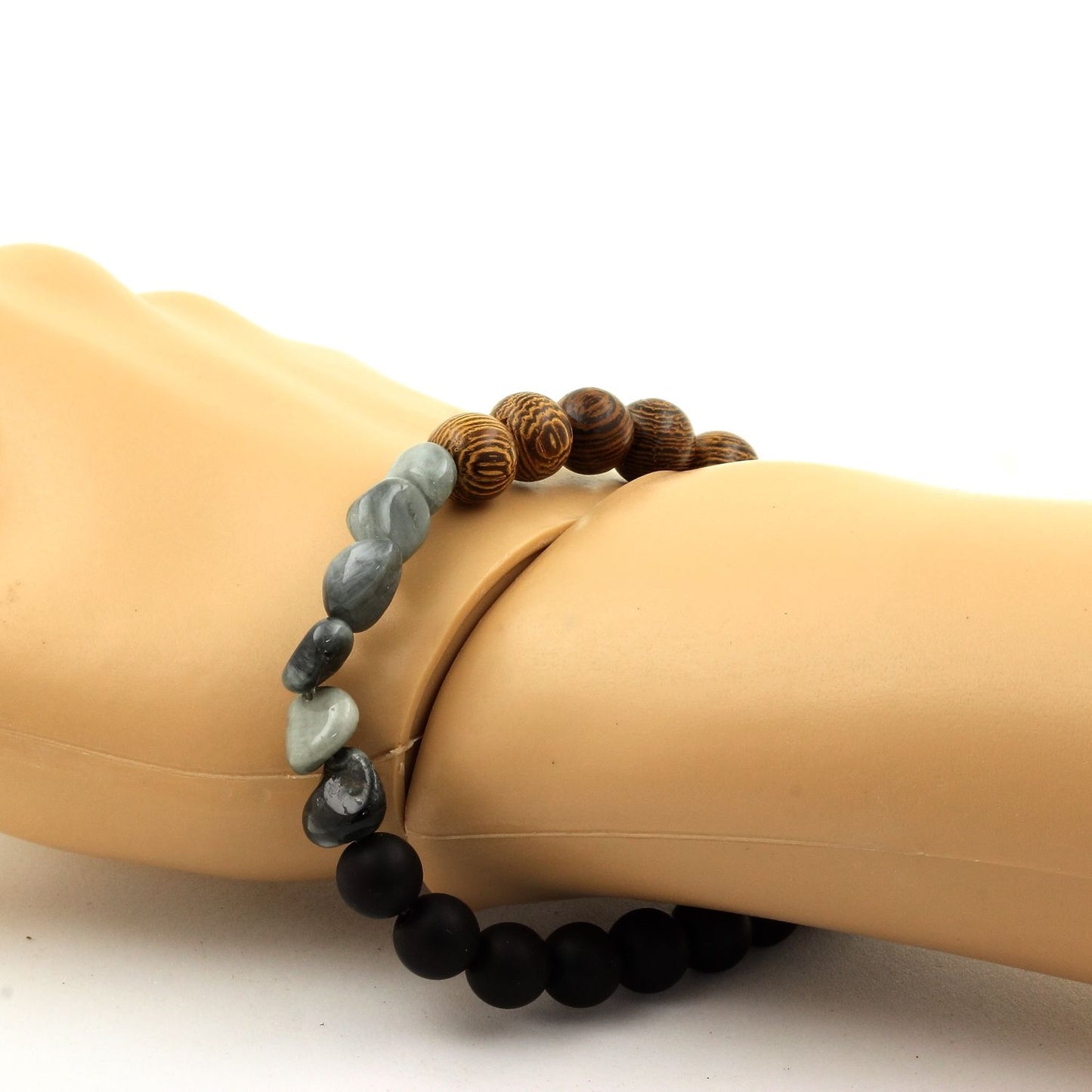 Oeil de faucon d'Afrique du Sud + Perles Onyx noir mat + bois. Bracelet en Perles naturelles