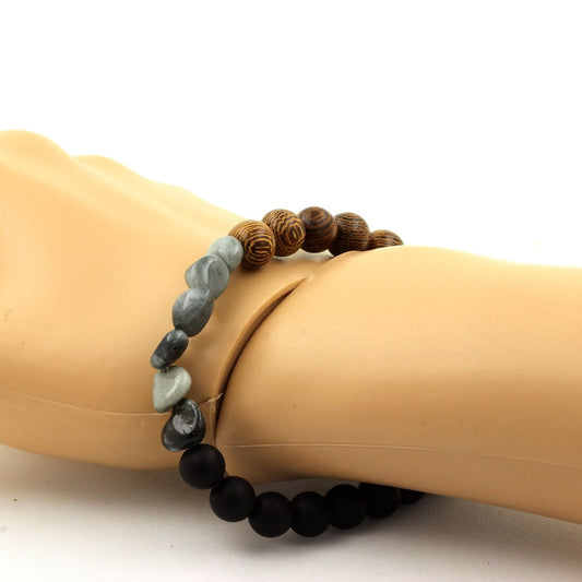 Oeil de faucon d'Afrique du Sud + Perles Onyx noir mat + bois. Bracelet en Perles naturelles