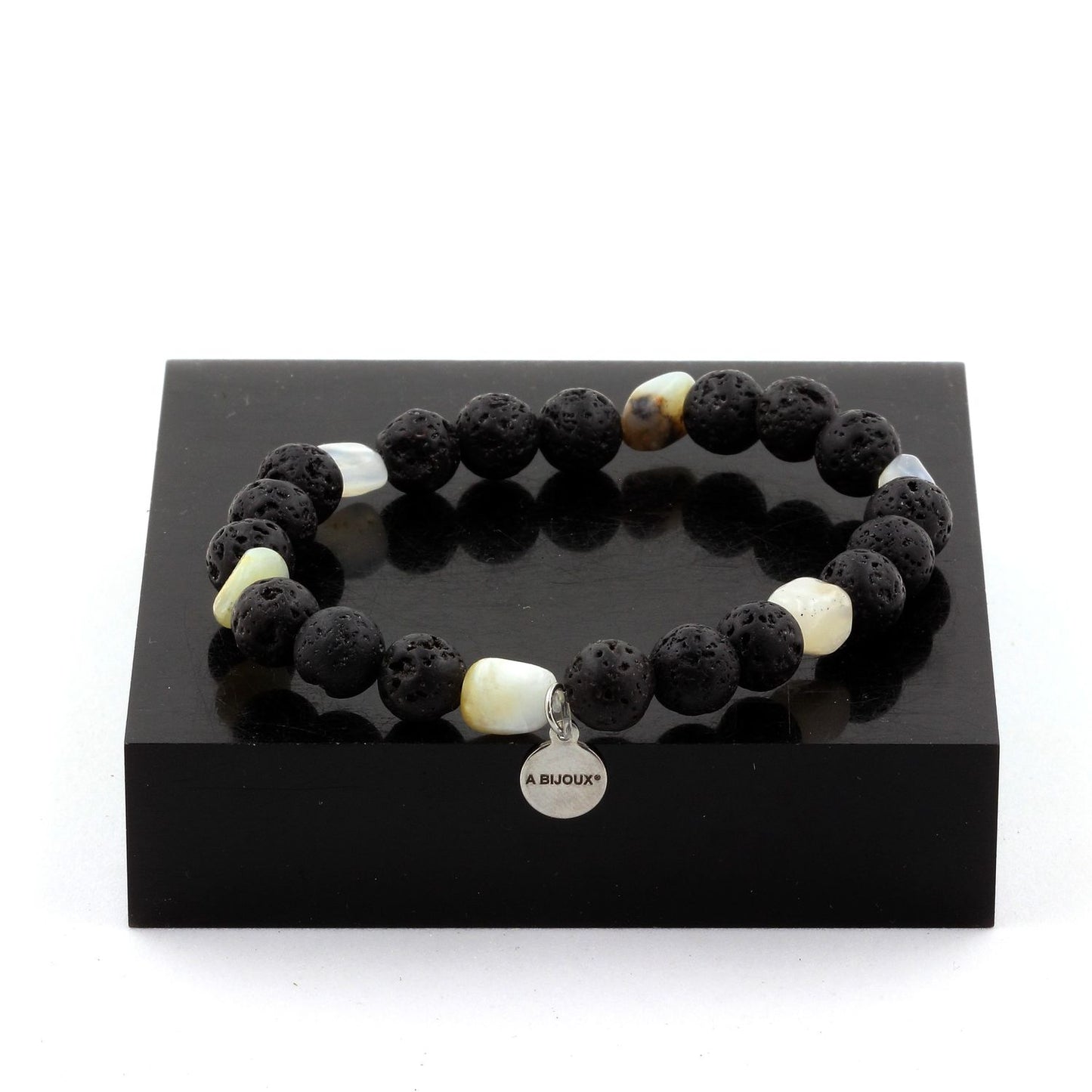 Opale multicolore d'Australie + Perles Lave. Bracelet Perles naturelles