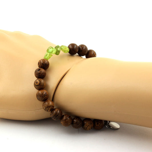 Péridot de Myanmar (Birmanie) + Perles bois. Bracelet en Perles naturelles