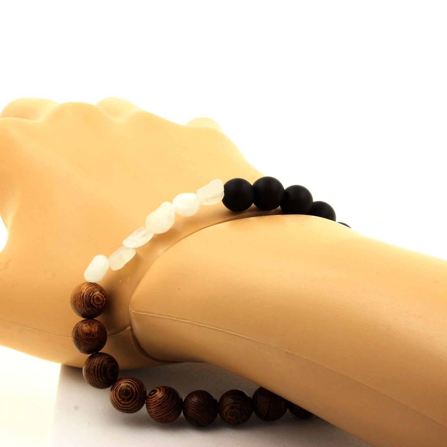 Pierre de lune d'Inde + Perles Onyx noir mat + bois. Bracelet en Perles naturelles