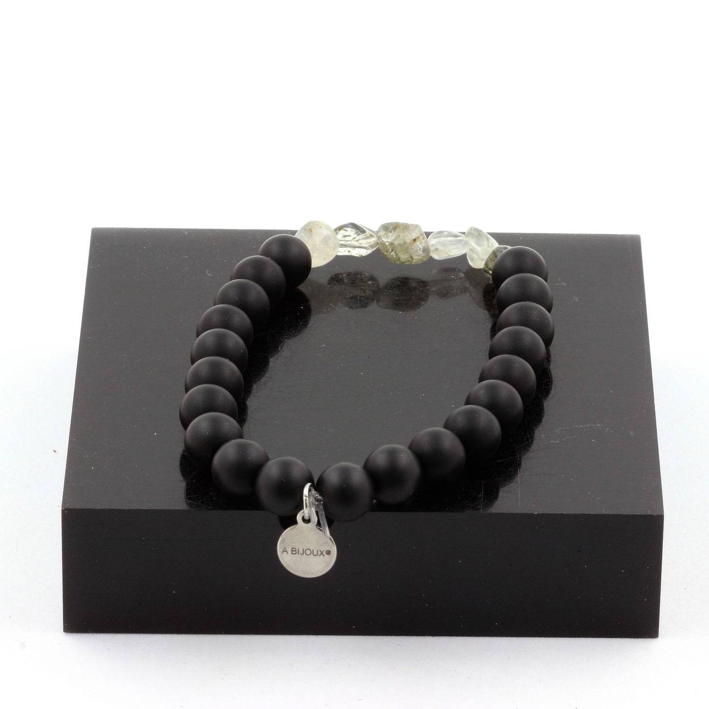 Quartz Tourmaline rutile du Brésil + Perles Onyx noir mat. Bracelet Perles