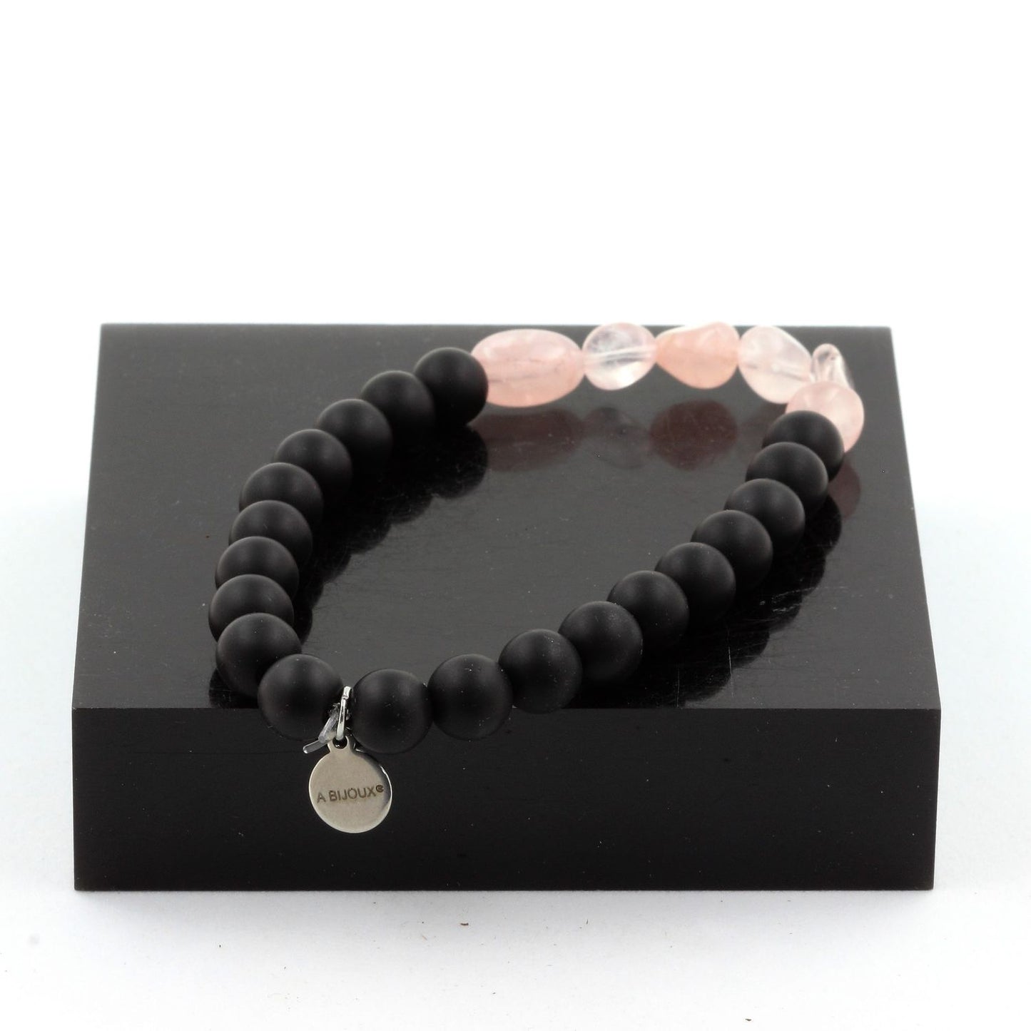 Quartz rose du Brésil + Perles Onyx noir mat. Bracelet Perles