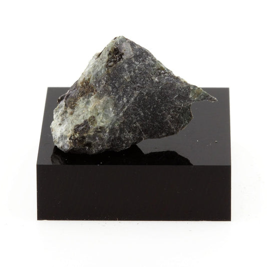 Okaite. 20.8 carats. Oka, Québec, Canada
