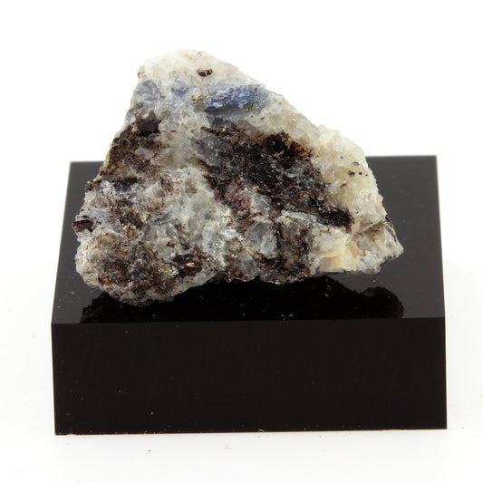 Kyanite Schist. 29.8 carats. North Bay, Ontario, Canada