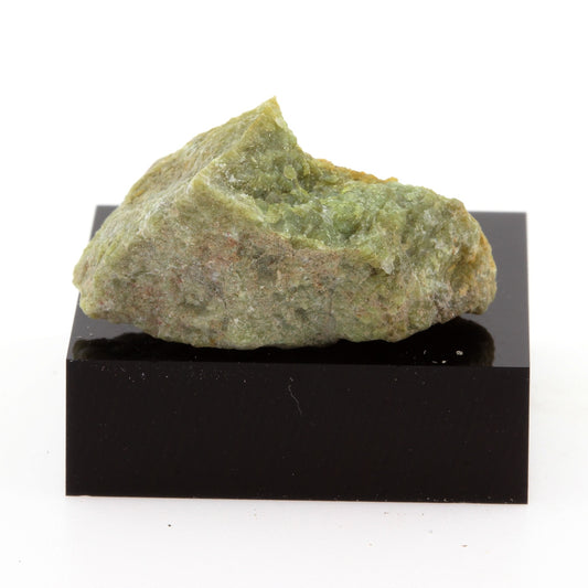 Heazlewoodite. 30.9 carats. Orford Nickel mine, St-Denis-de-Brompton, Estrie, Canada