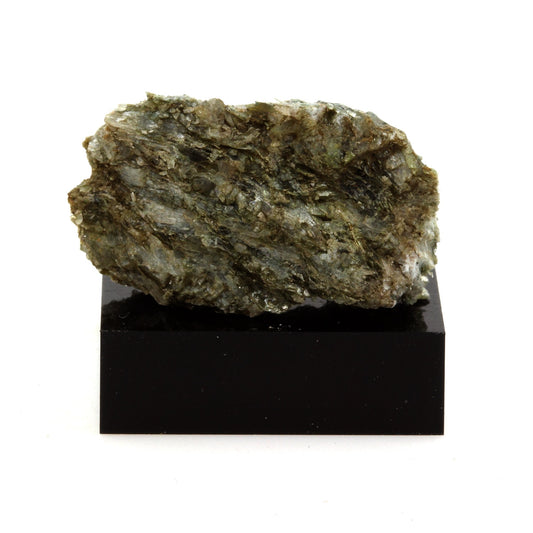 Mica, 43.8 carats, Grenville, Québec, Canada