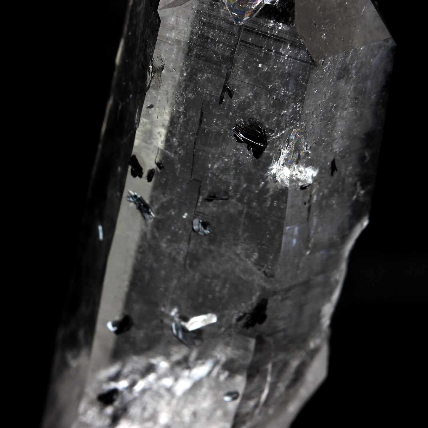 Quartz + Hematite. 233.2 carats. Les Deux Alpes, Oisans, France