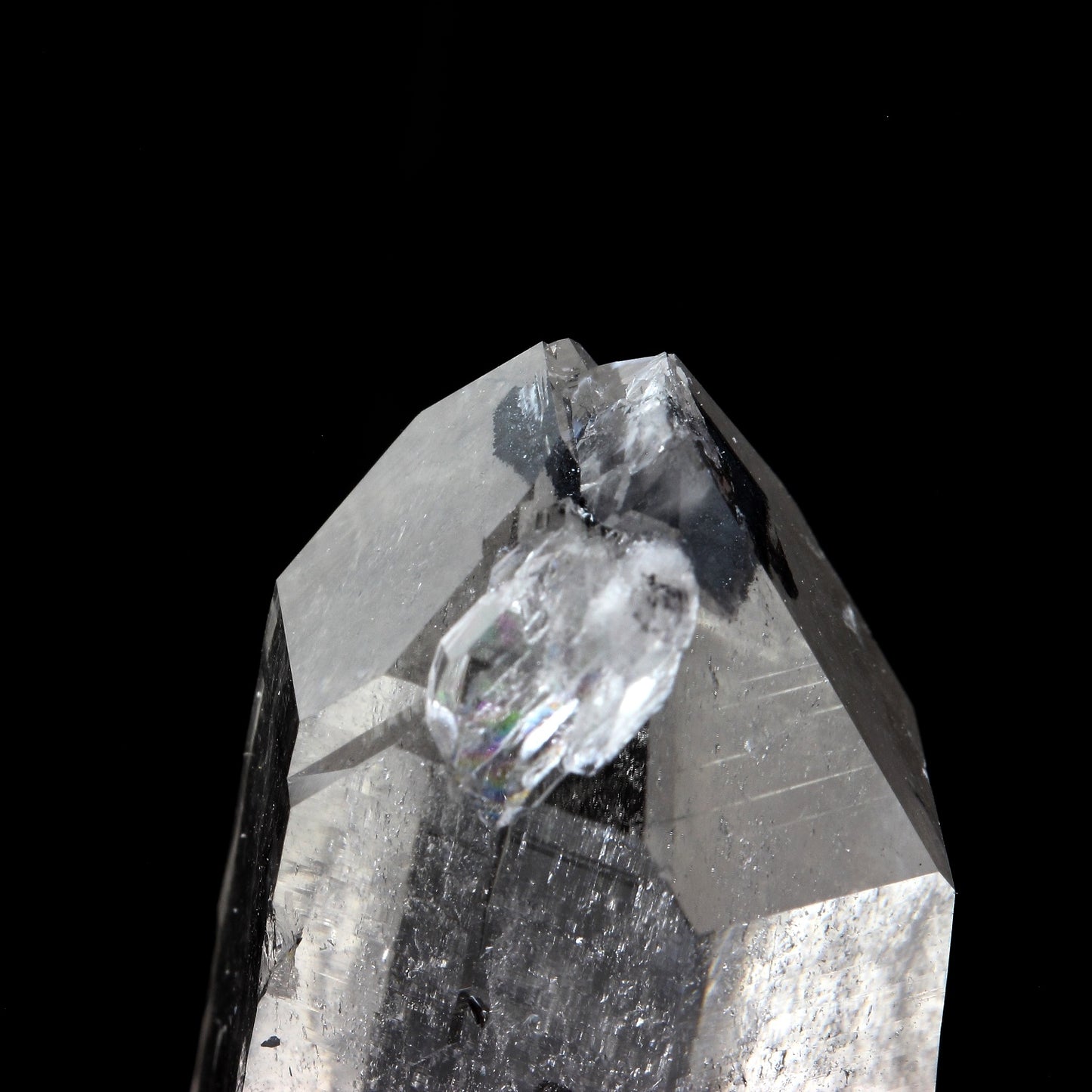 Quartz + Hematite. 233.2 carats. Les Deux Alpes, Oisans, France